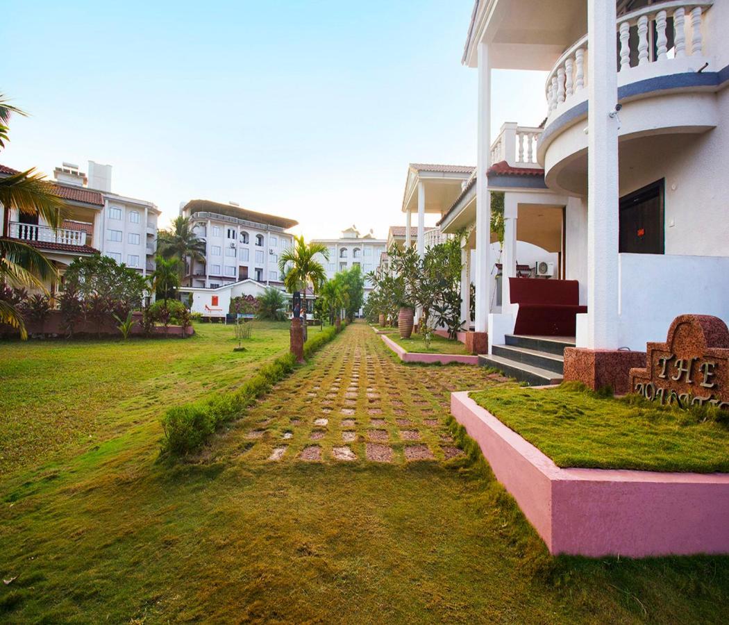 Span Suites & Villa Morjim Exterior photo